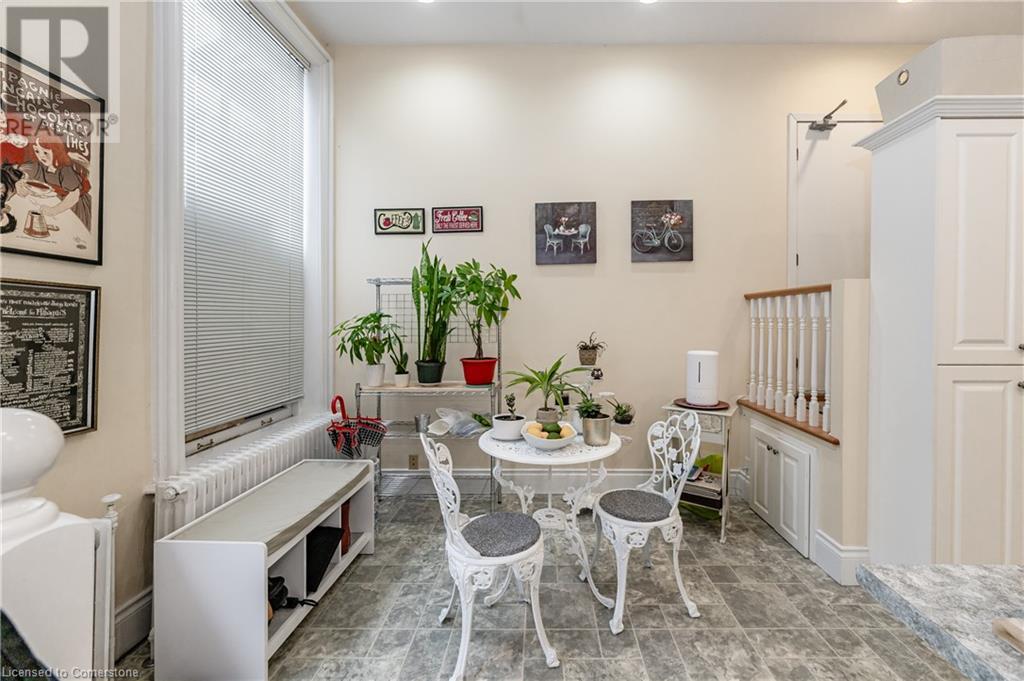 19 King Street W, Dundas, Ontario  L9H 1T5 - Photo 38 - 40648396