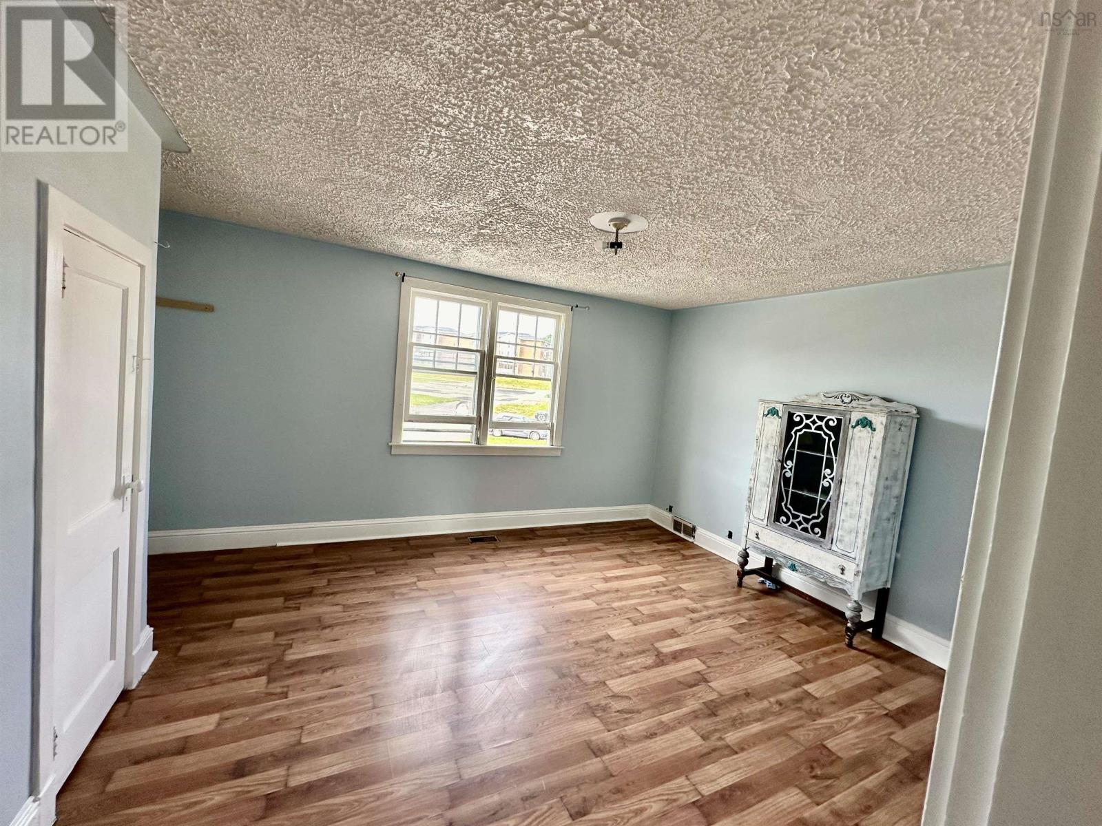 112 Sydney Road, Port Hawkesbury, Nova Scotia  B9A 3A6 - Photo 11 - 202422546