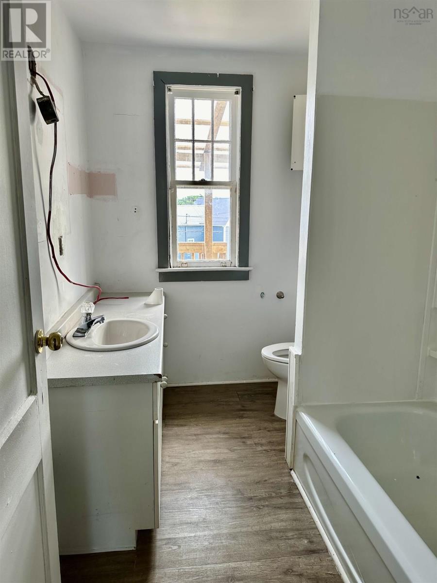 112 Sydney Road, Port Hawkesbury, Nova Scotia  B9A 3A6 - Photo 19 - 202422546