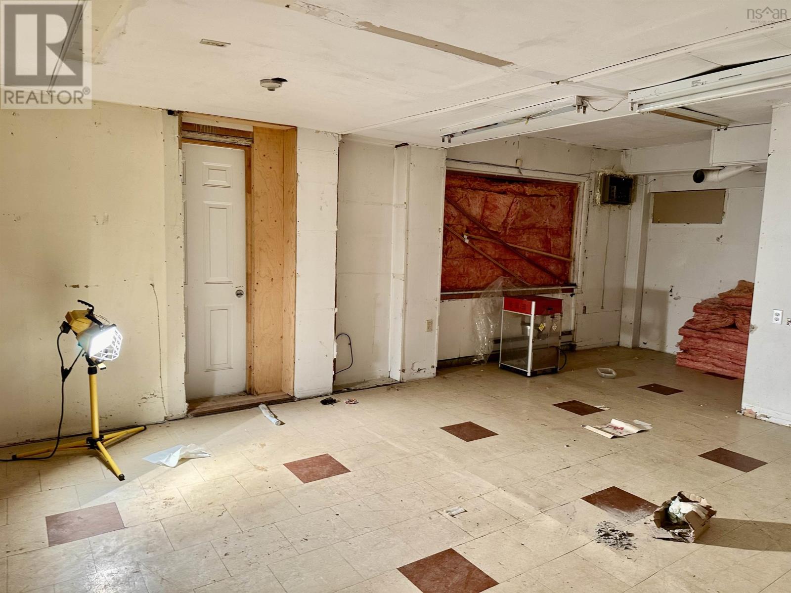 112 Sydney Road, Port Hawkesbury, Nova Scotia  B9A 3A6 - Photo 30 - 202422546