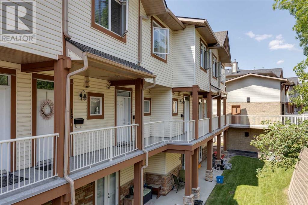 17, 133 Rockyledge View NW, calgary, Alberta