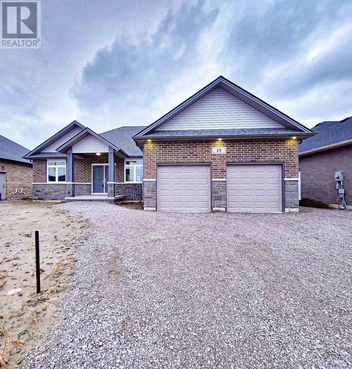 19 TRACY DRIVE, chatham-kent (chatham), Ontario