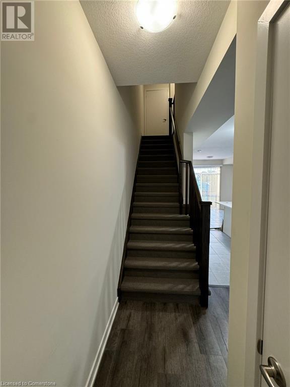 590 North Service Road Unit# 36, Stoney Creek, Ontario L8E 0K5 - Photo 2 - 40649163
