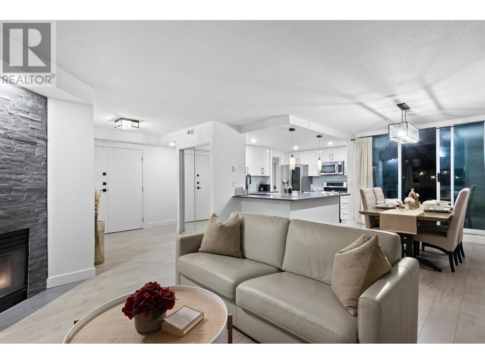 Listing Picture 5 of 26 : 301 789 JERVIS STREET, Vancouver / 溫哥華 - 魯藝地產 Yvonne Lu Group - MLS Medallion Club Member