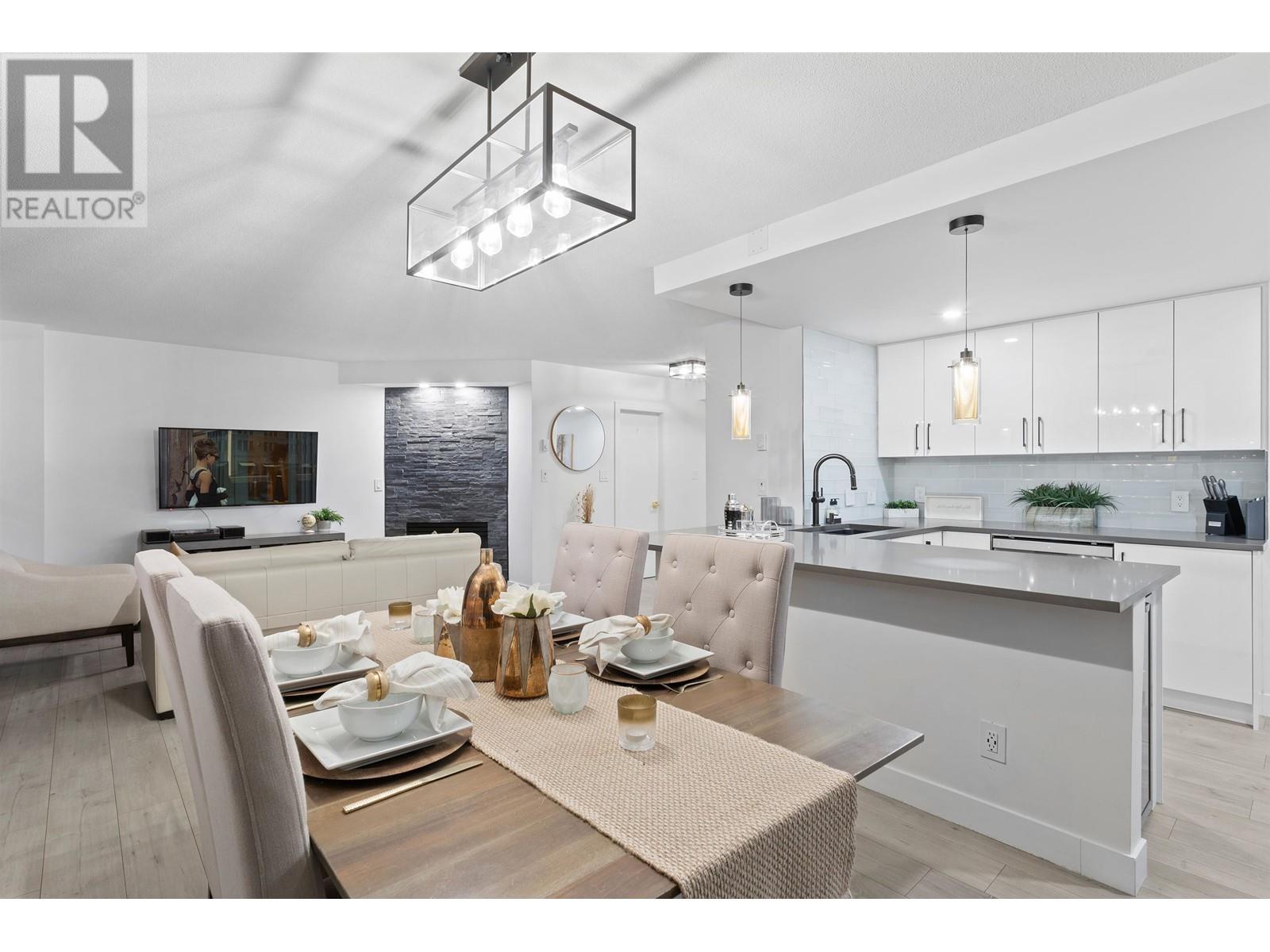 301 789 JERVIS STREET, Vancouver