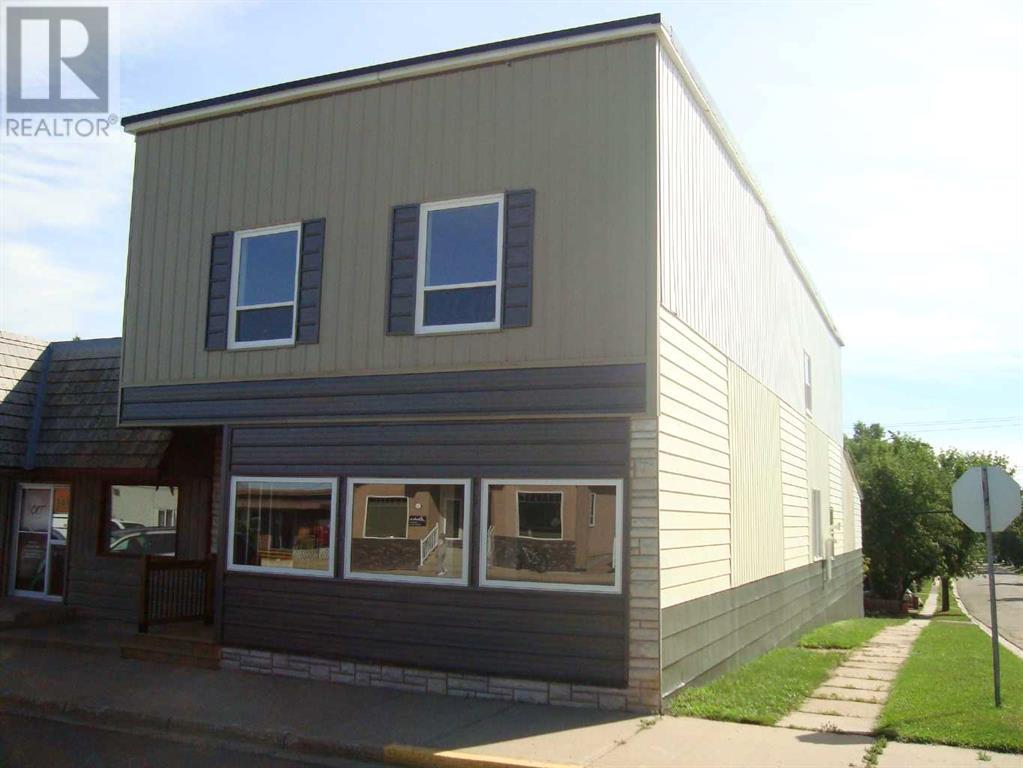 323 Main Street, Trochu, Alberta  T0M 2C0 - Photo 1 - A2160970