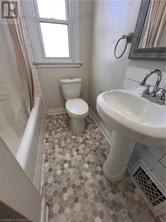 50 Gage Avenue N Unit# Upper, Hamilton, Ontario L8L 6Z7 - Photo 8 - 40649055