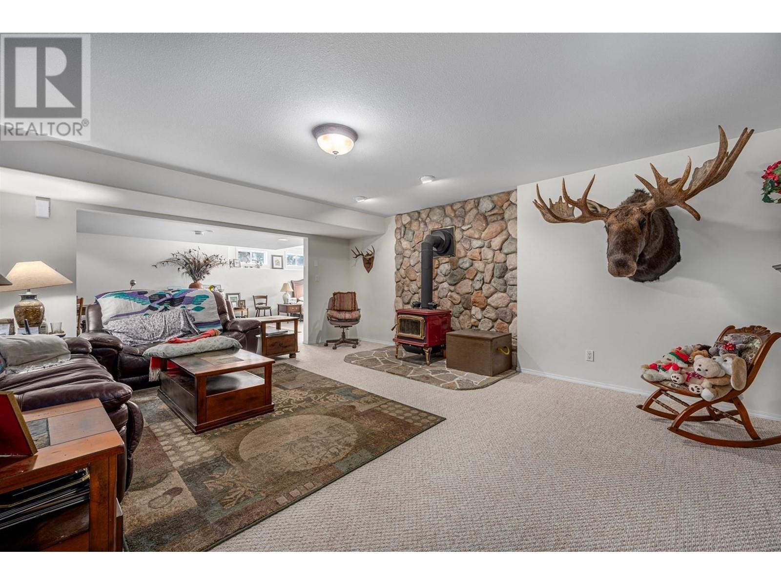 5976 Vla Rd, Chase, British Columbia  V0E 1M1 - Photo 17 - 180985