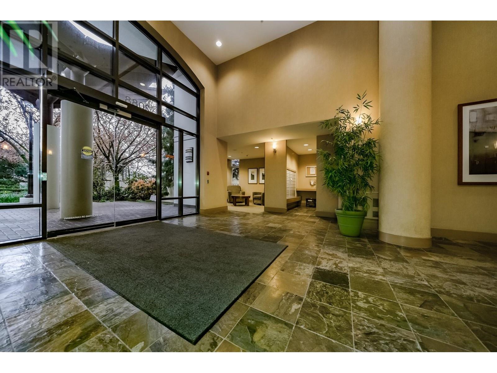 Listing Picture 5 of 40 : 1505 2088 MADISON AVENUE, Burnaby / 本拿比 - 魯藝地產 Yvonne Lu Group - MLS Medallion Club Member