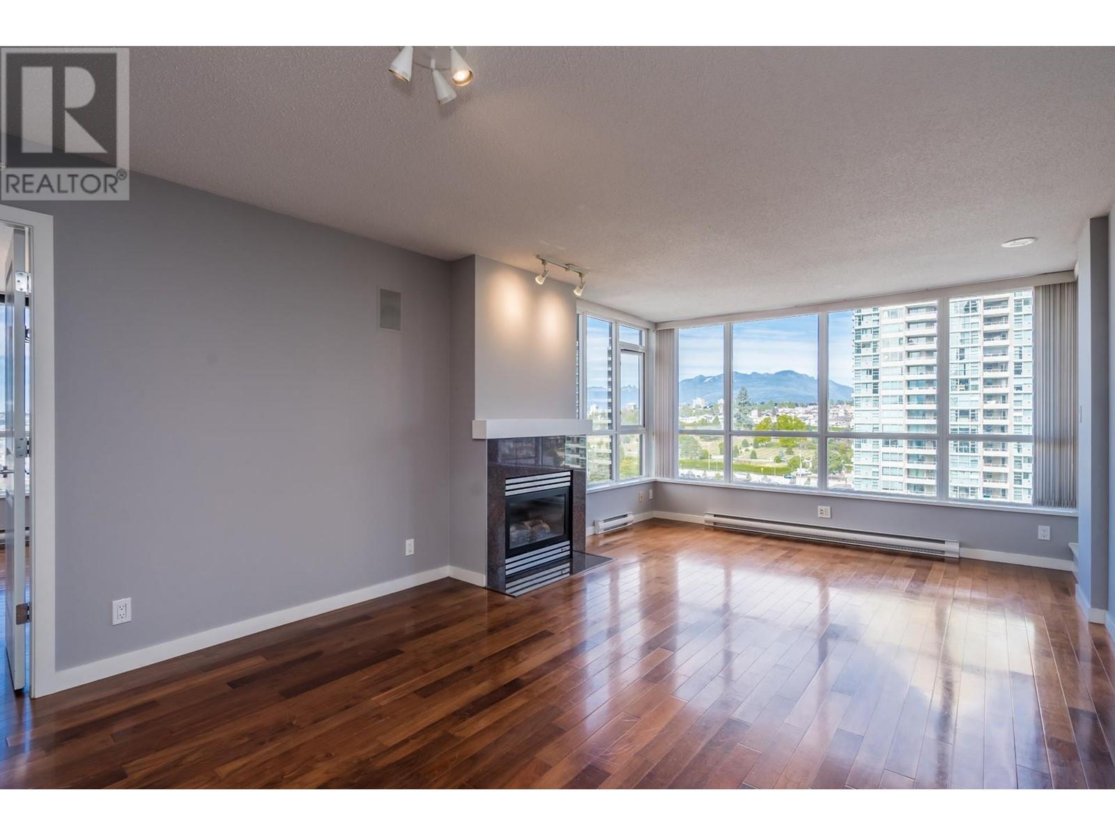 Listing Picture 6 of 40 : 1505 2088 MADISON AVENUE, Burnaby / 本拿比 - 魯藝地產 Yvonne Lu Group - MLS Medallion Club Member