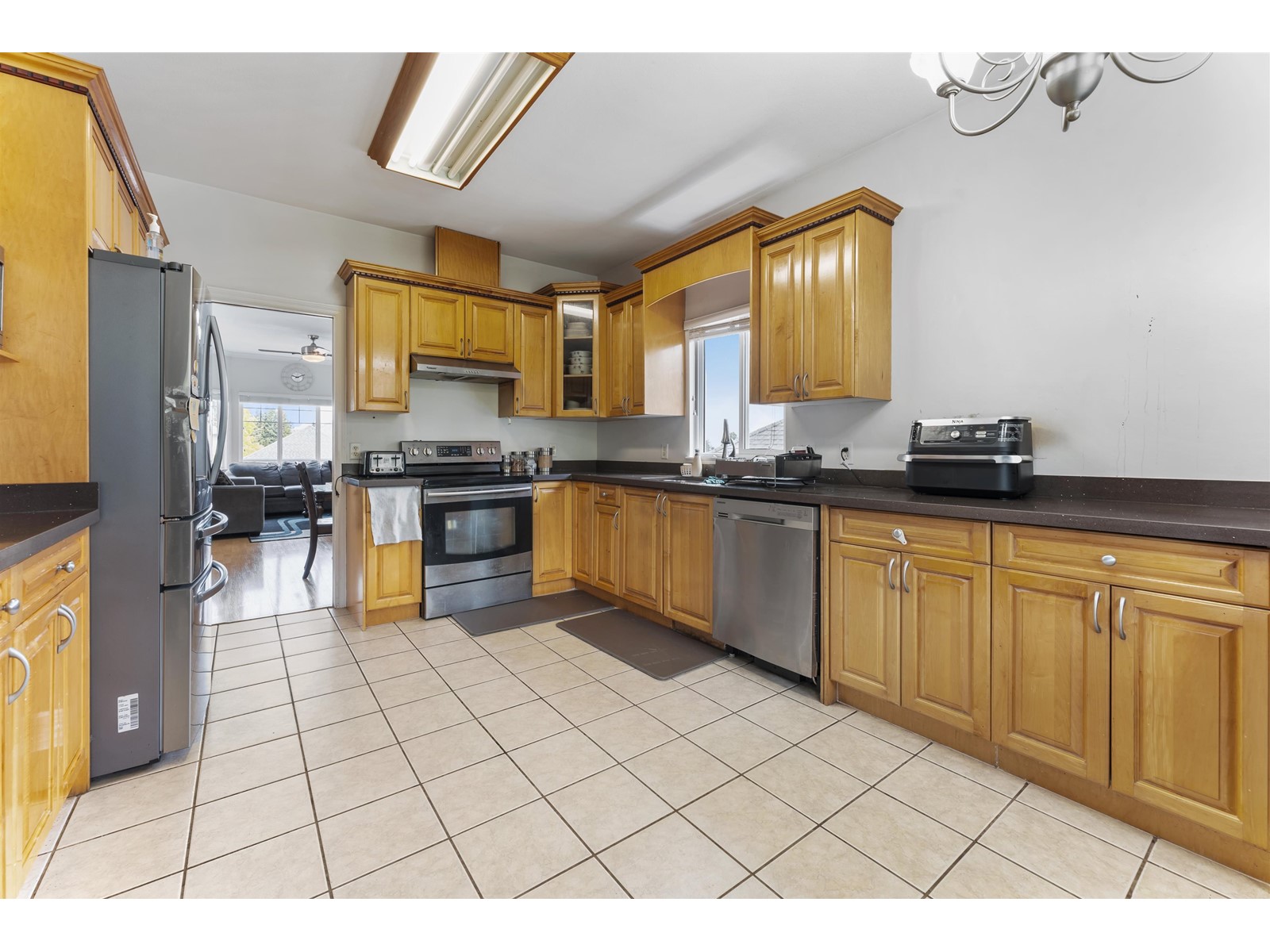 3554 Thurston Place, Abbotsford, British Columbia  V2T 6Y2 - Photo 12 - R2926803