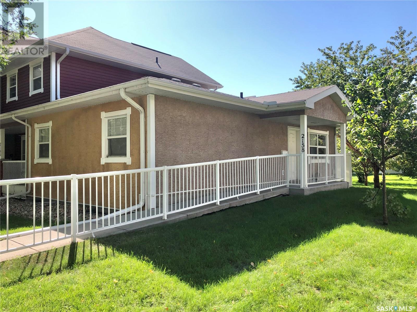 14 2158 Montreal Street, Regina, Saskatchewan  S4P 0C6 - Photo 1 - SK983992