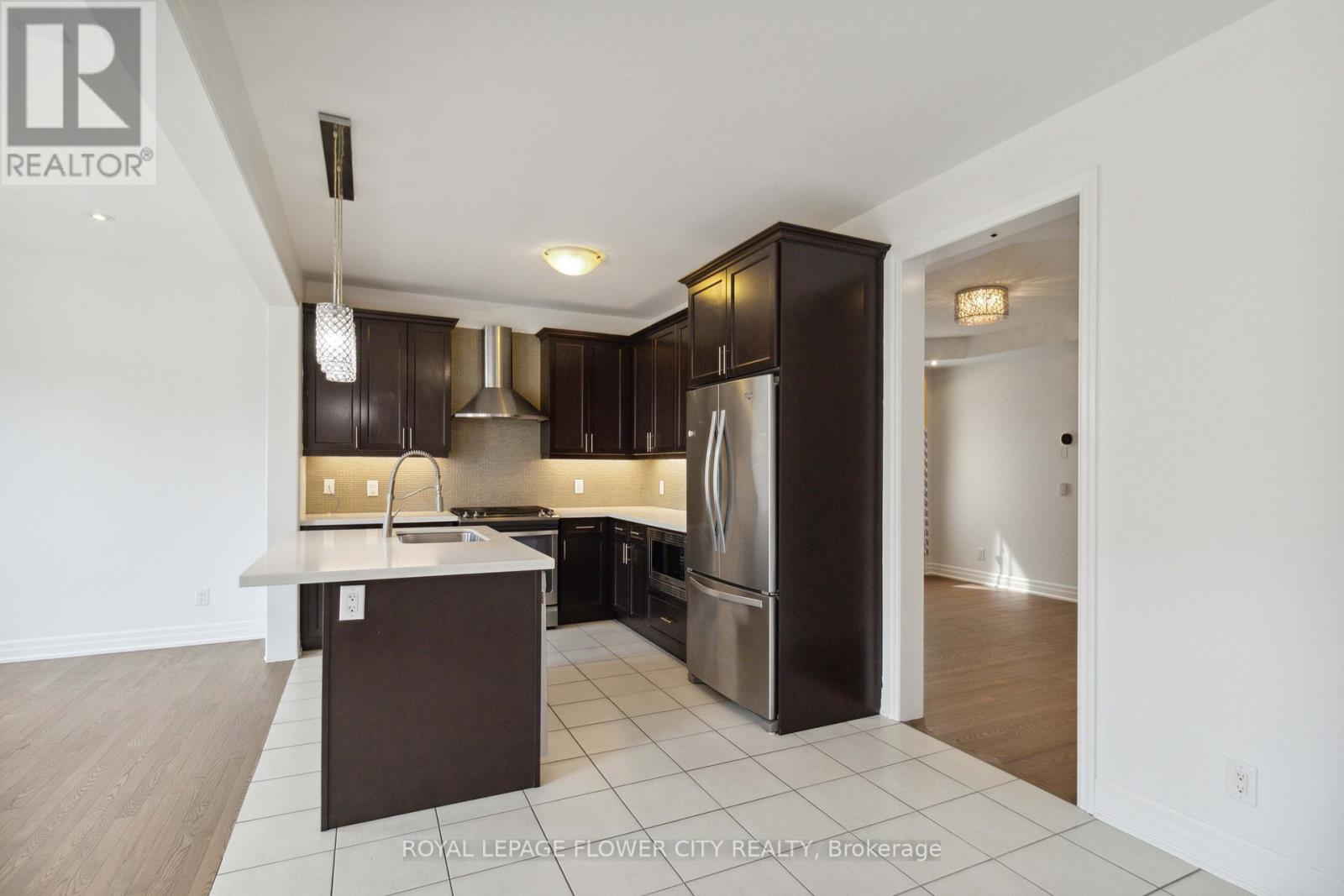 18 Rising Hill Ridge E, Brampton, Ontario  L6Y 0C3 - Photo 13 - W9356066