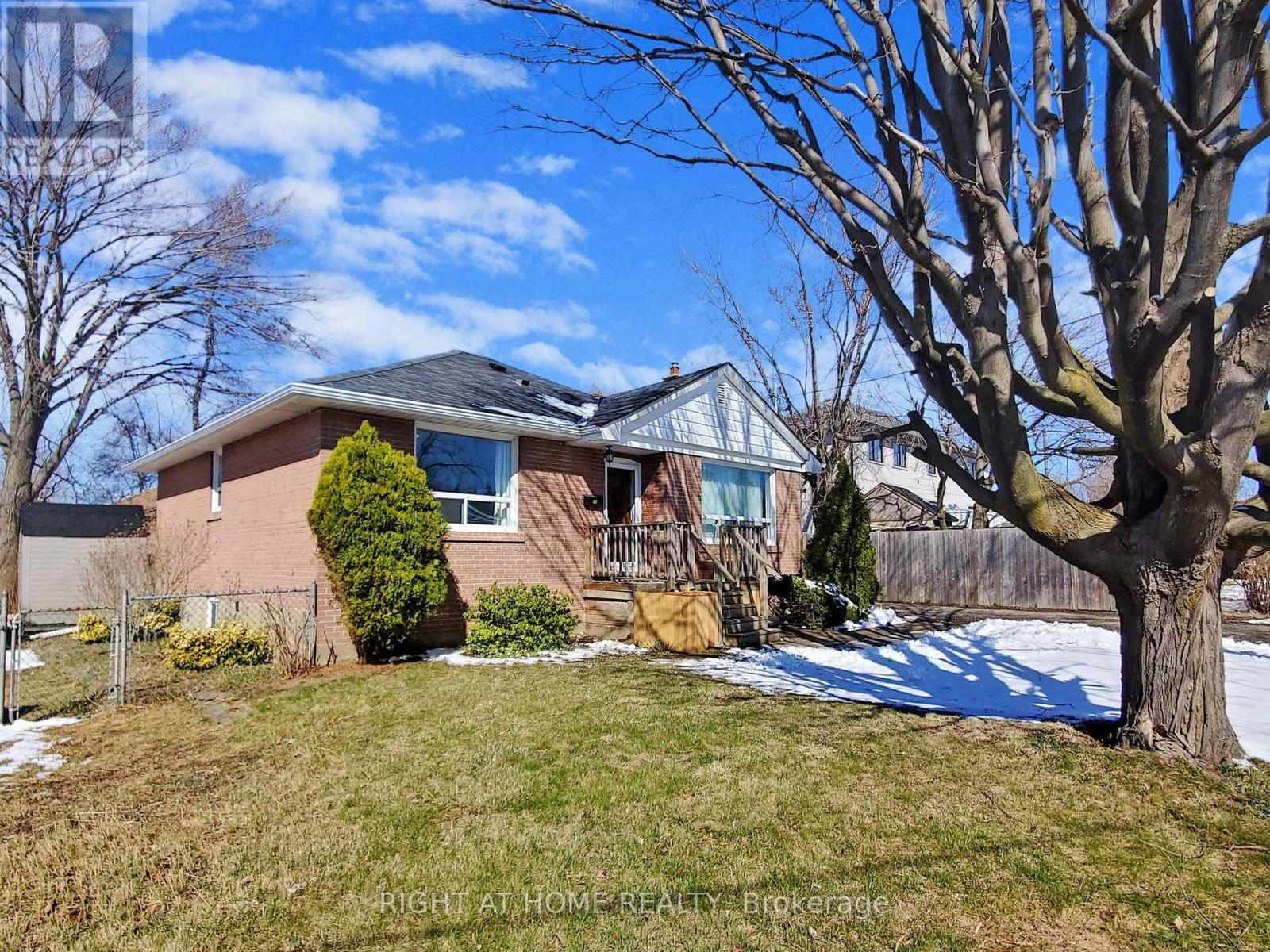 22 Chappel Hill Road, Toronto, Ontario  M3M 1M2 - Photo 30 - W9356313