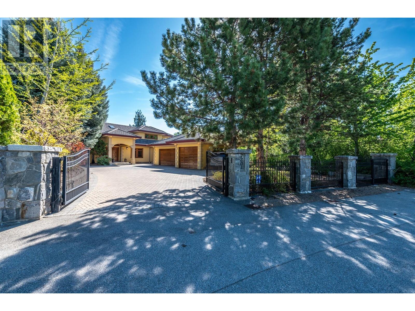 7801 Oak Avenue Summerland