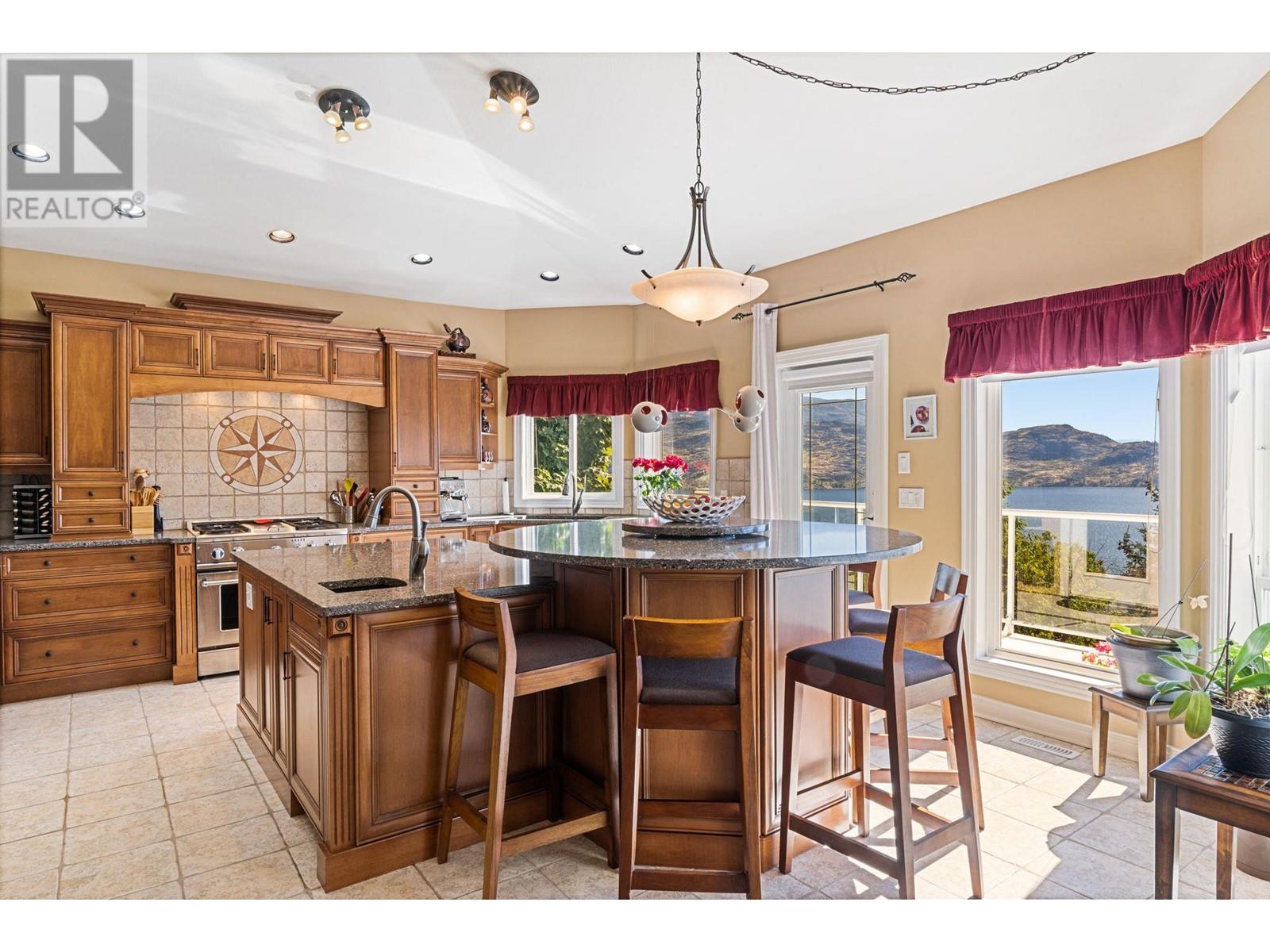 6097 Beatrice Road Peachland