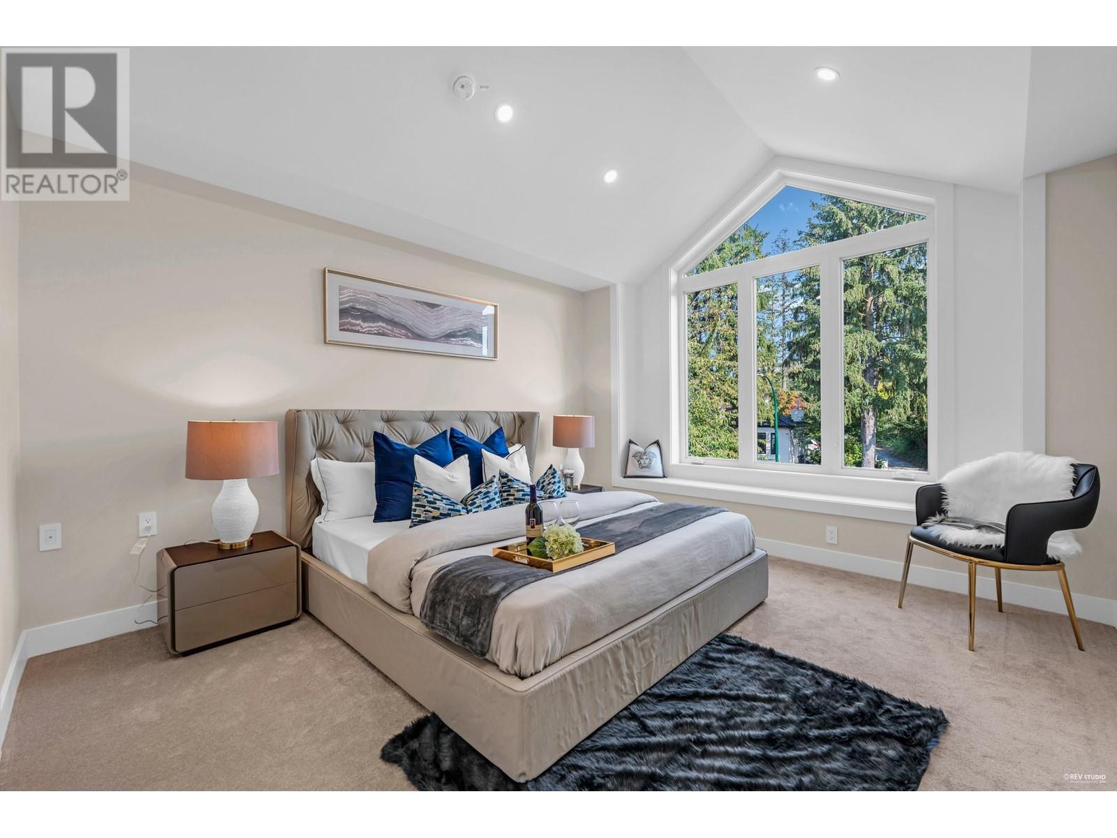 Listing Picture 21 of 39 : 1 1706 W 68TH AVENUE, Vancouver / 溫哥華 - 魯藝地產 Yvonne Lu Group - MLS Medallion Club Member