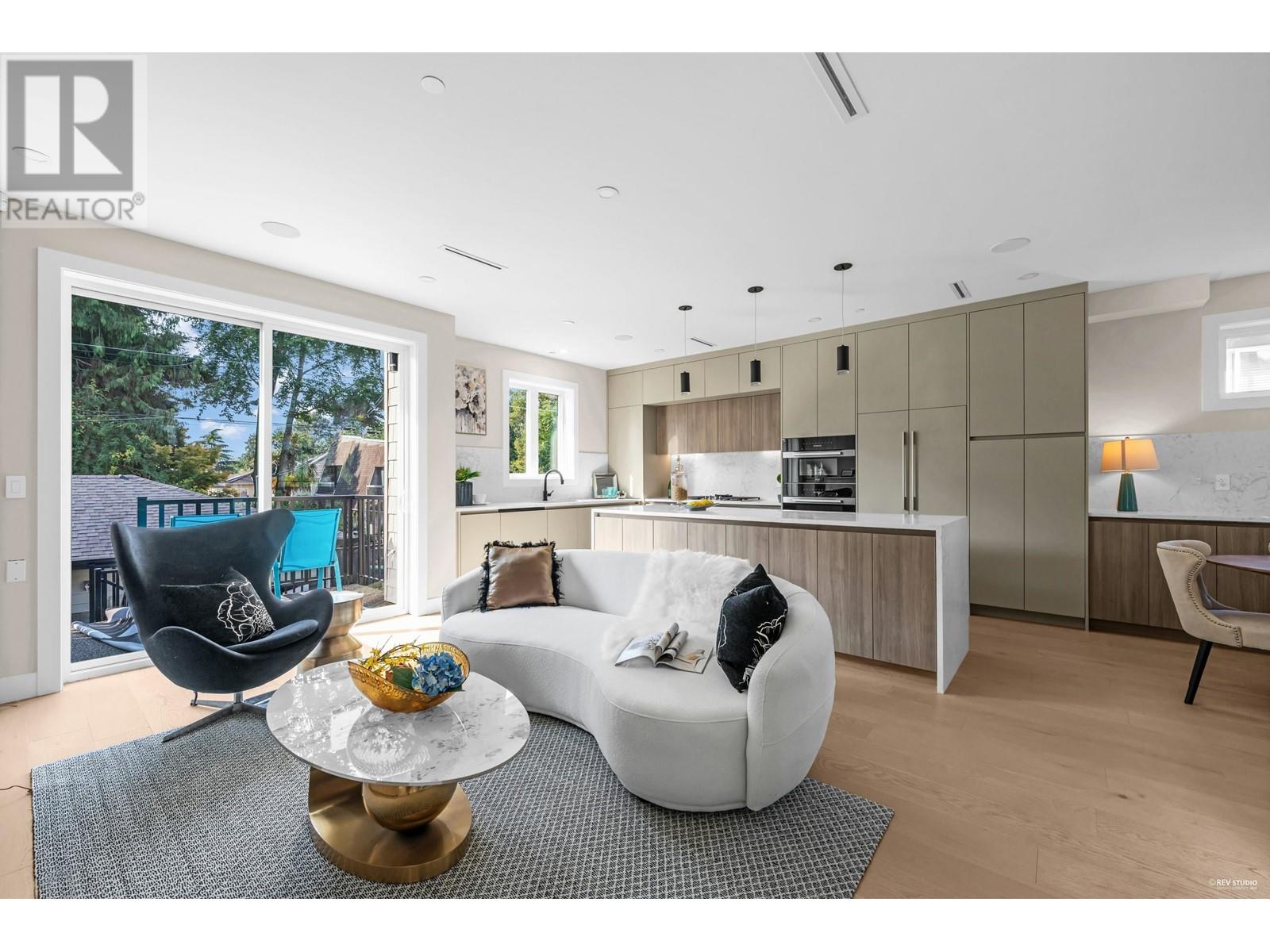 Listing Picture 7 of 39 : 1 1706 W 68TH AVENUE, Vancouver / 溫哥華 - 魯藝地產 Yvonne Lu Group - MLS Medallion Club Member