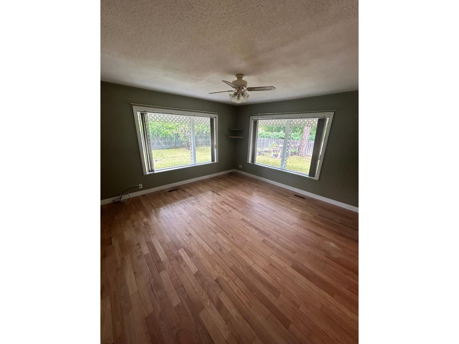 4950 Burns Avenue, Canal Flats, British Columbia  V0B 0B0 - Photo 13 - 2477076