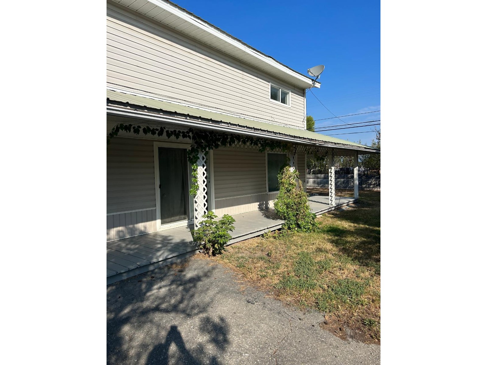4950 Burns Avenue, Canal Flats, British Columbia  V0B 0B0 - Photo 9 - 2477076