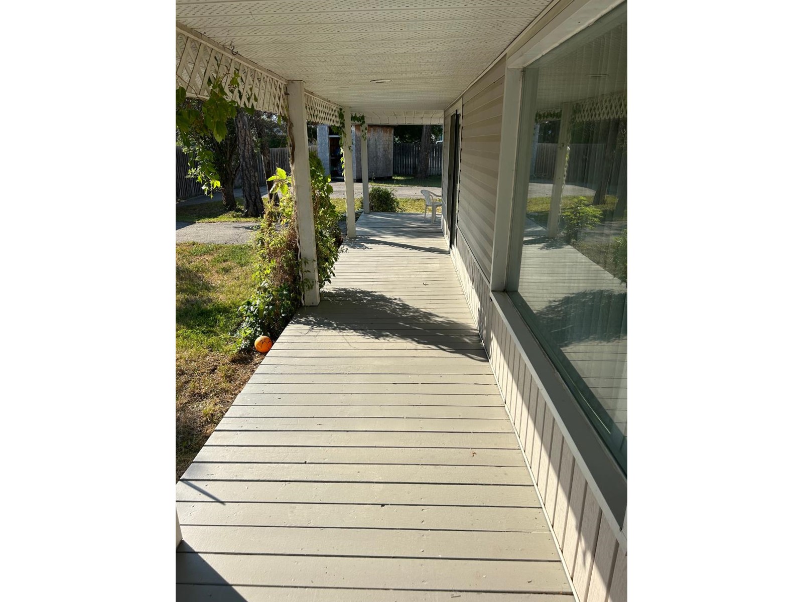 4950 Burns Avenue, Canal Flats, British Columbia  V0B 0B0 - Photo 8 - 2477076