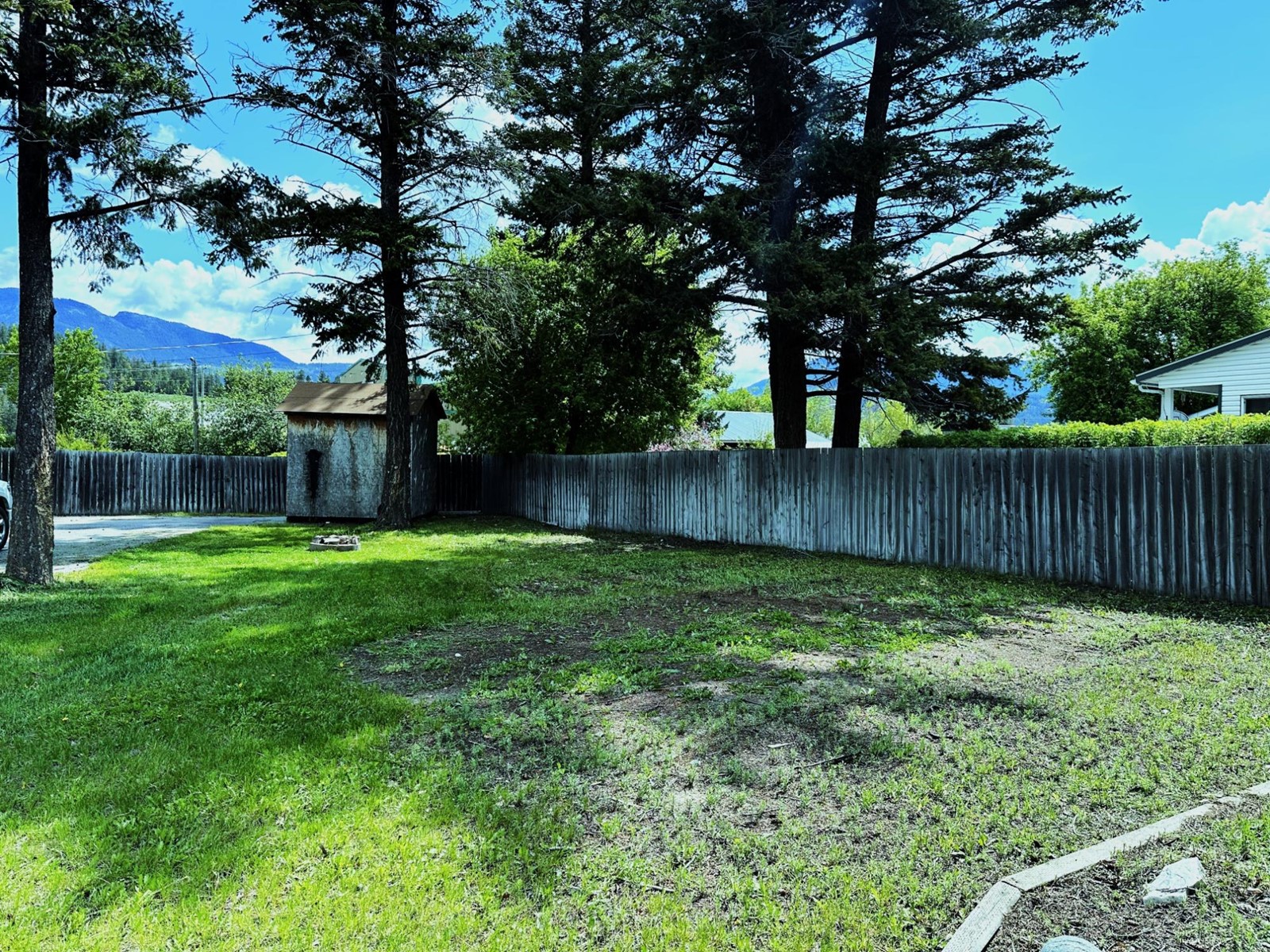 4950 Burns Avenue, Canal Flats, British Columbia  V0B 0B0 - Photo 41 - 2477076