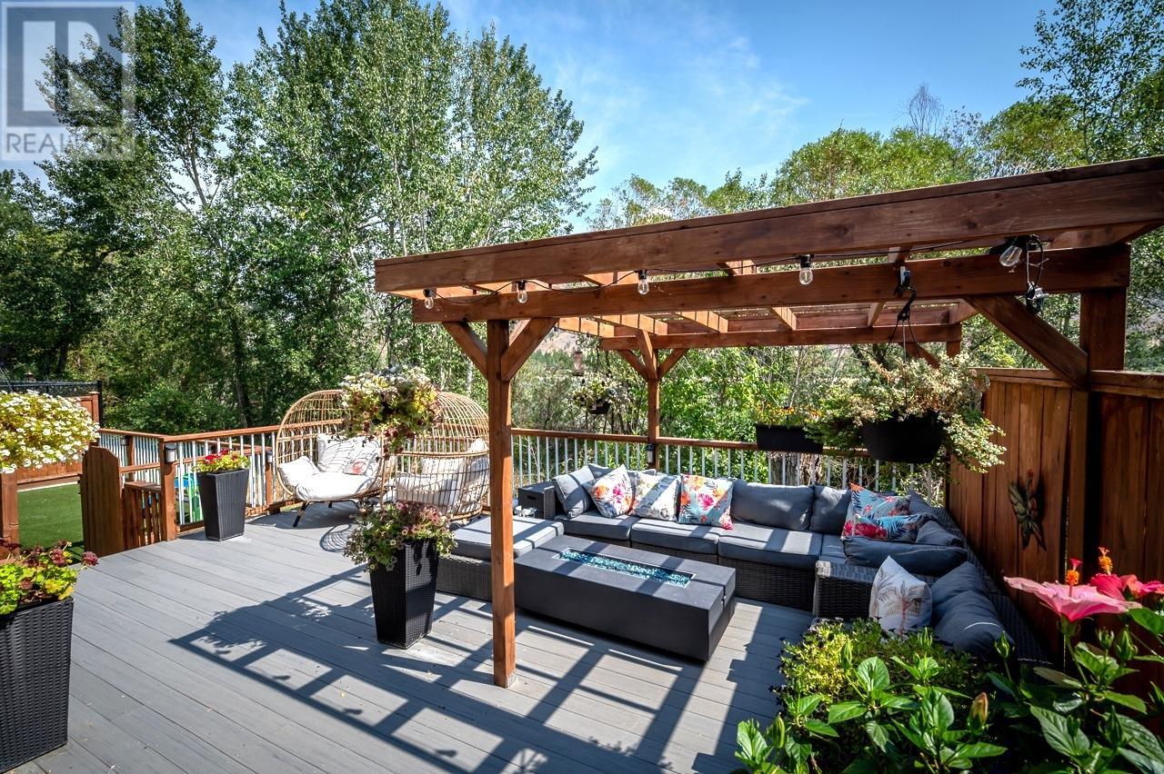 2738 Beachmount Cres, Kamloops, British Columbia  V2B 0E6 - Photo 25 - 180993