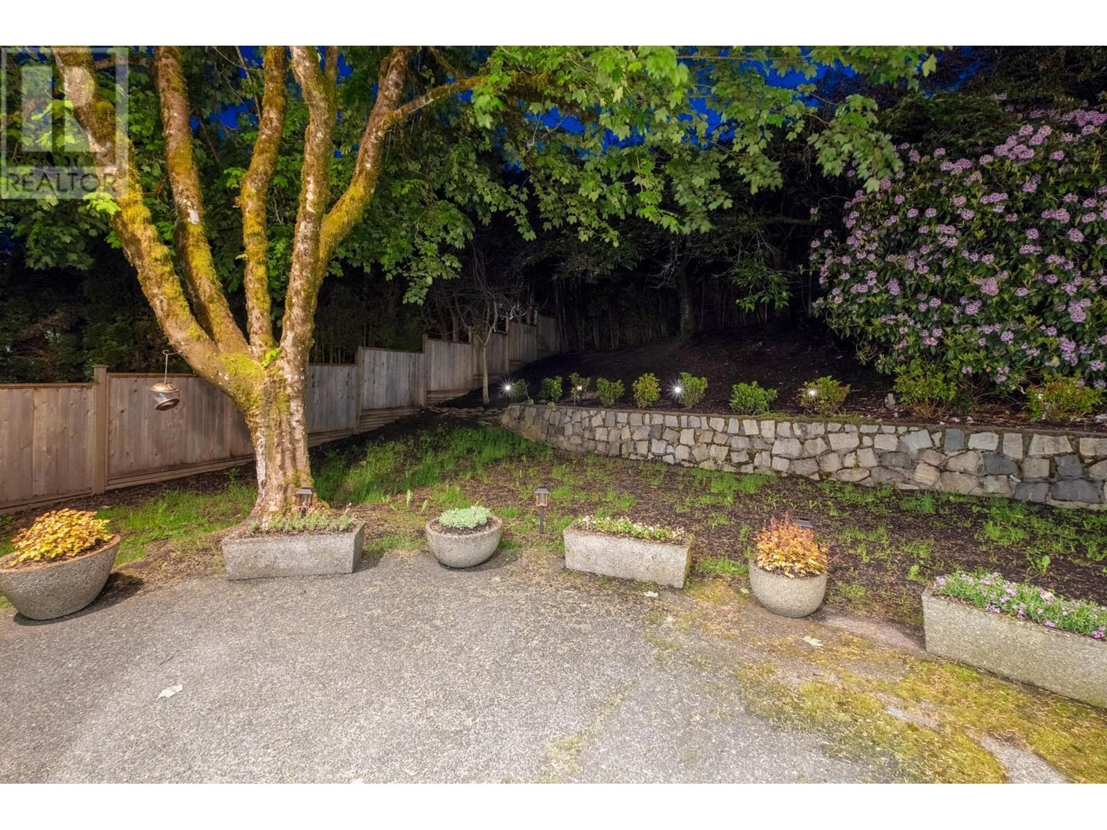 2523 Westhill Drive, West Vancouver, British Columbia  V7S 3A3 - Photo 40 - R2927280
