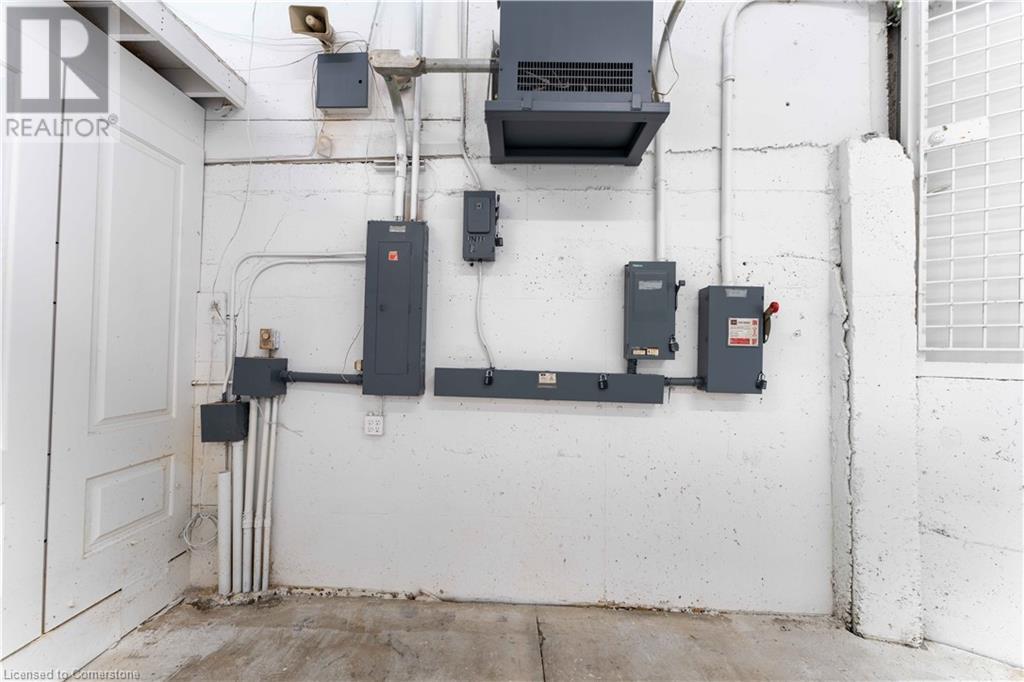 60 Head Street Unit# 11, Dundas, Ontario L9H 3H7 - Photo 4 - 40649178