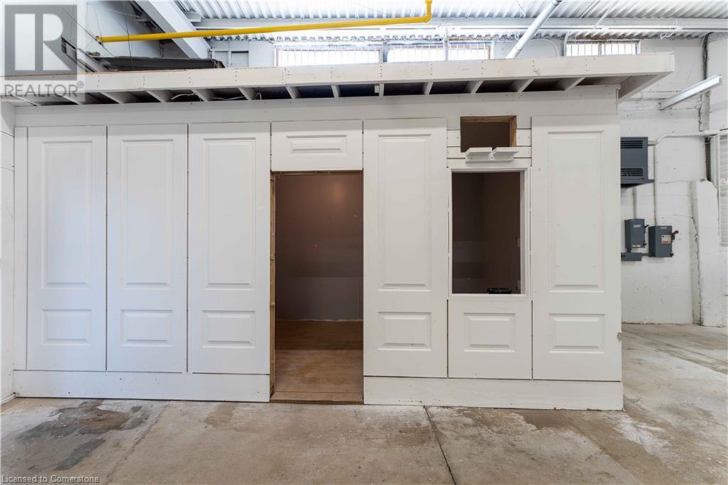 60 Head Street Unit# 11, Dundas, Ontario L9H 3H7 - Photo 5 - 40649178