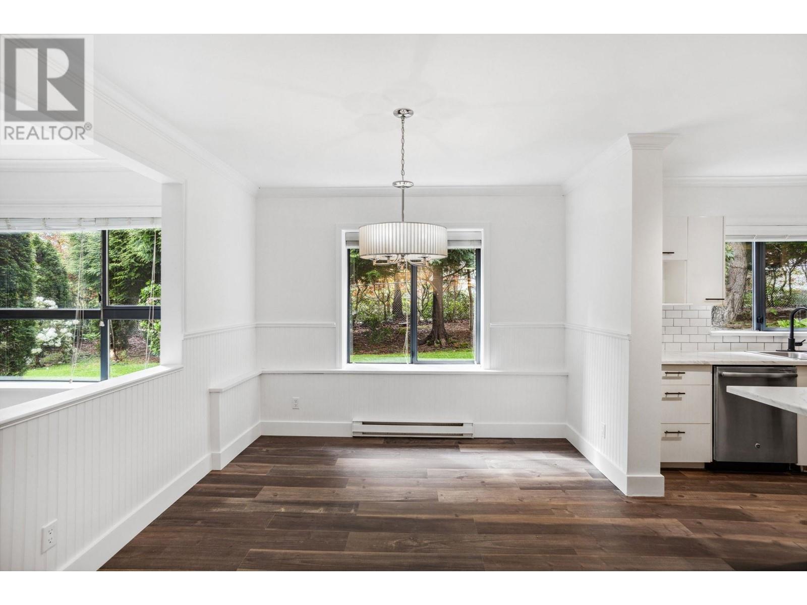 Listing Picture 11 of 38 : 1 4425 HALIFAX STREET, Burnaby / 本拿比 - 魯藝地產 Yvonne Lu Group - MLS Medallion Club Member