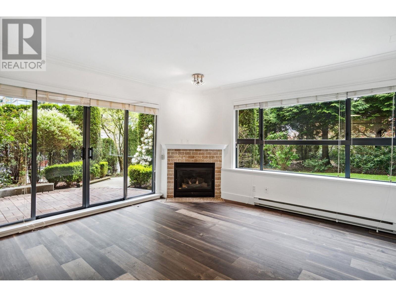 Listing Picture 14 of 38 : 1 4425 HALIFAX STREET, Burnaby / 本拿比 - 魯藝地產 Yvonne Lu Group - MLS Medallion Club Member