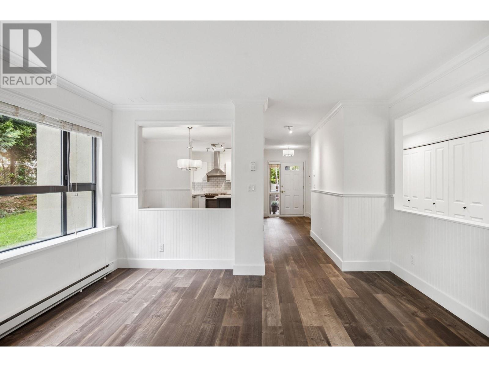 Listing Picture 12 of 38 : 1 4425 HALIFAX STREET, Burnaby / 本拿比 - 魯藝地產 Yvonne Lu Group - MLS Medallion Club Member