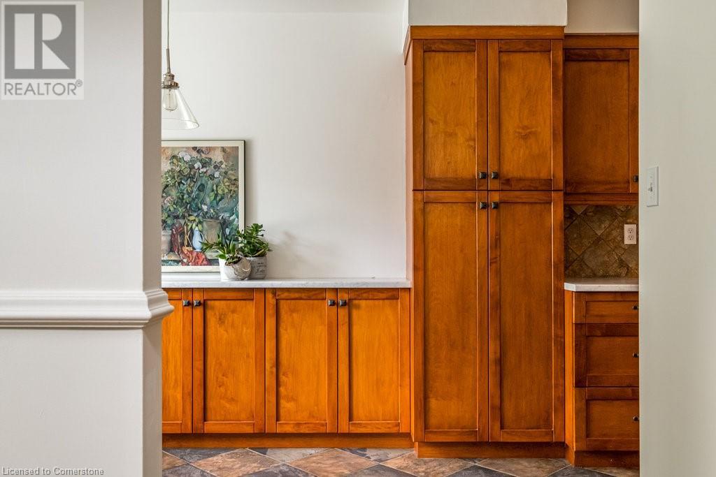 4 Knollwood Court, Dundas, Ontario  L9H 7A4 - Photo 11 - 40649324