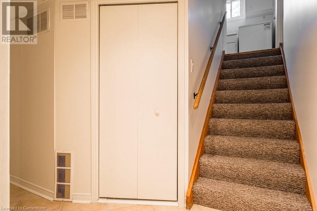 4 Knollwood Court, Dundas, Ontario  L9H 7A4 - Photo 30 - 40649324