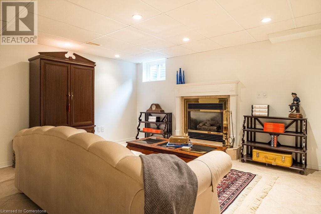 4 Knollwood Court, Dundas, Ontario  L9H 7A4 - Photo 32 - 40649324