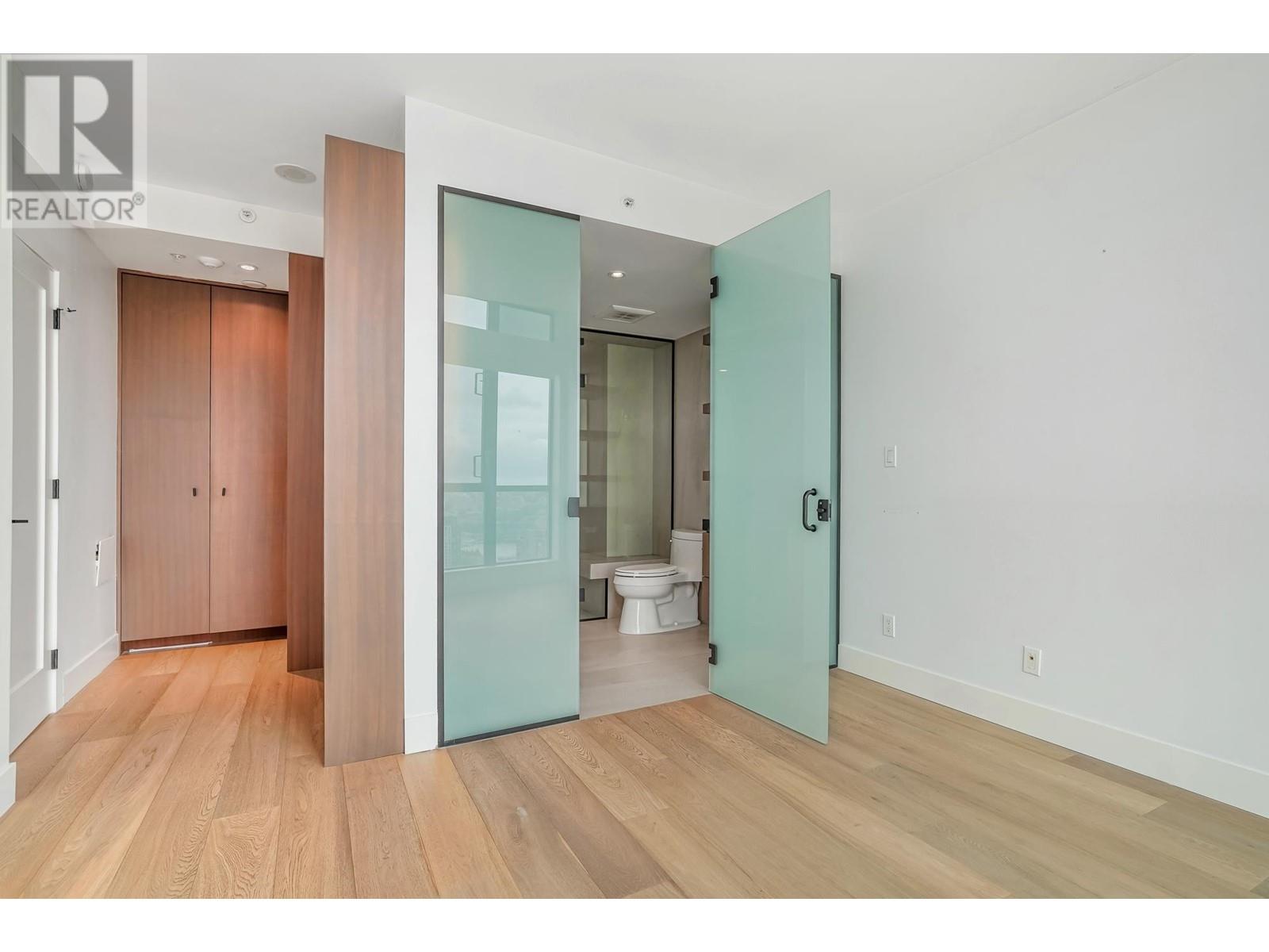 Listing Picture 15 of 23 : 3604 939 HOMER STREET, Vancouver / 溫哥華 - 魯藝地產 Yvonne Lu Group - MLS Medallion Club Member