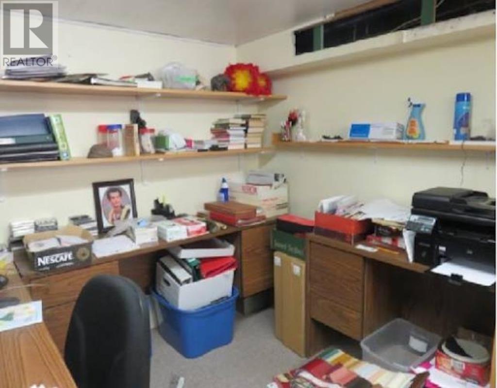 Listing Picture 14 of 25 : 7225 GILLEY AVENUE, Burnaby / 本拿比 - 魯藝地產 Yvonne Lu Group - MLS Medallion Club Member