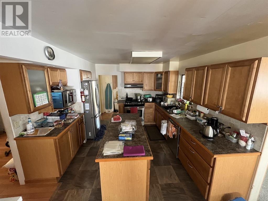 Listing Picture 6 of 25 : 7225 GILLEY AVENUE, Burnaby / 本拿比 - 魯藝地產 Yvonne Lu Group - MLS Medallion Club Member