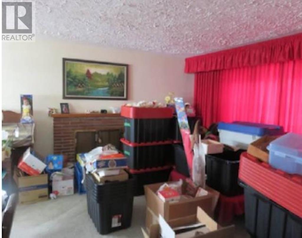 Listing Picture 12 of 25 : 7225 GILLEY AVENUE, Burnaby / 本拿比 - 魯藝地產 Yvonne Lu Group - MLS Medallion Club Member