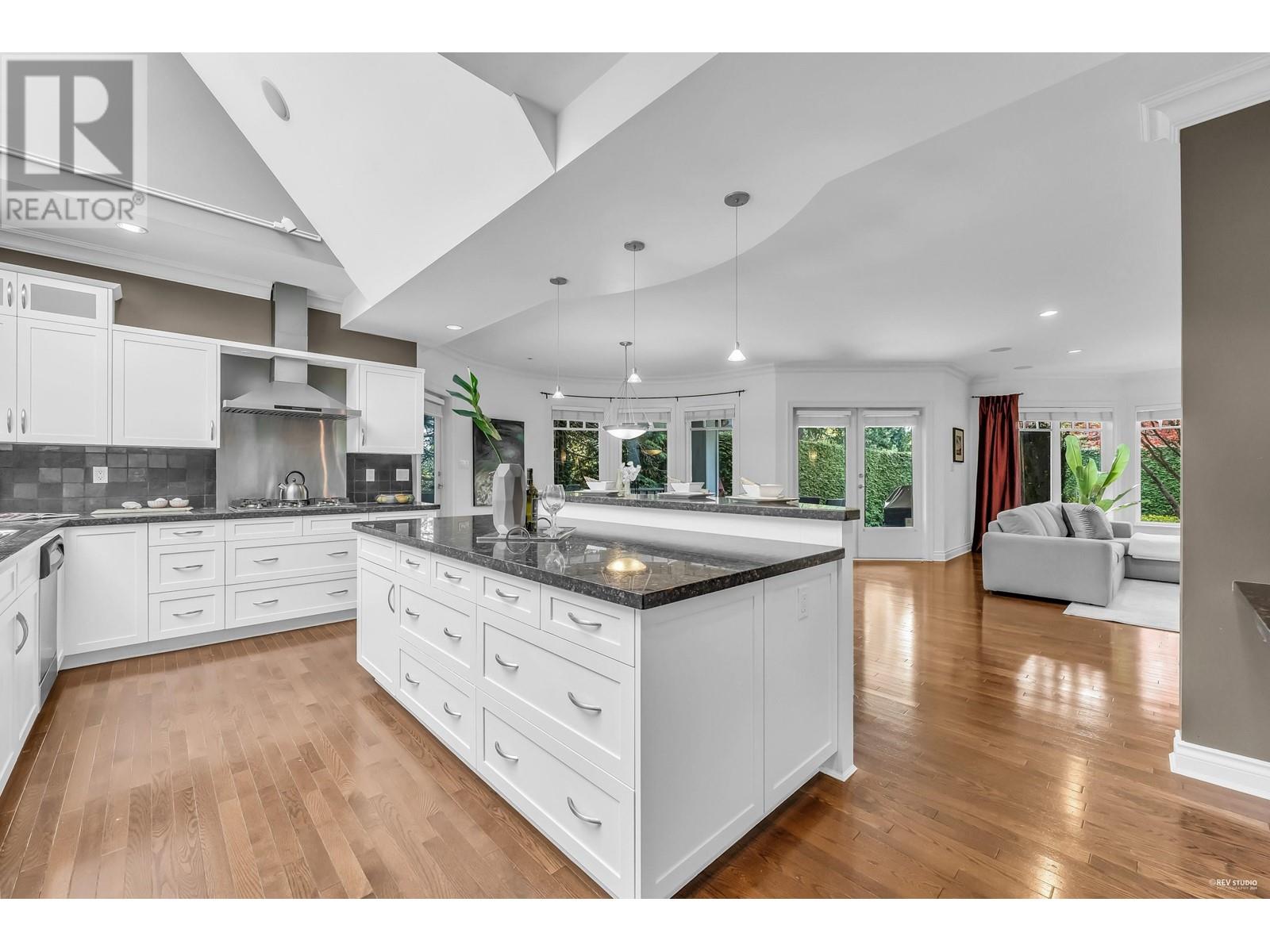 4683 Decourcy Court, West Vancouver, British Columbia  V7W 3J5 - Photo 25 - R2927406