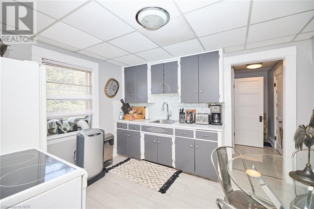 3758 Main Street, Niagara Falls (Chippawa), Ontario  L2G 6B2 - Photo 16 - X9413691