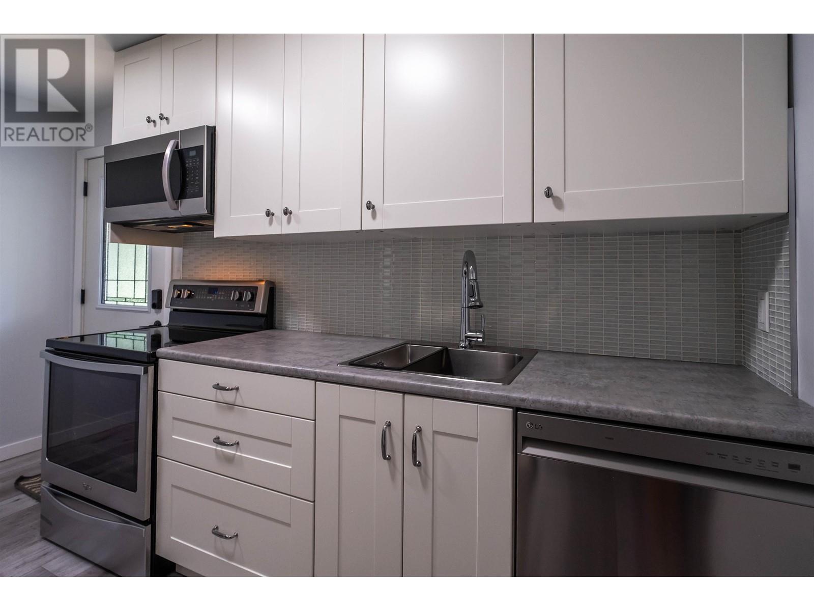 2040 Cape Horn Avenue, Coquitlam, British Columbia  V3K 1J3 - Photo 16 - R2921828