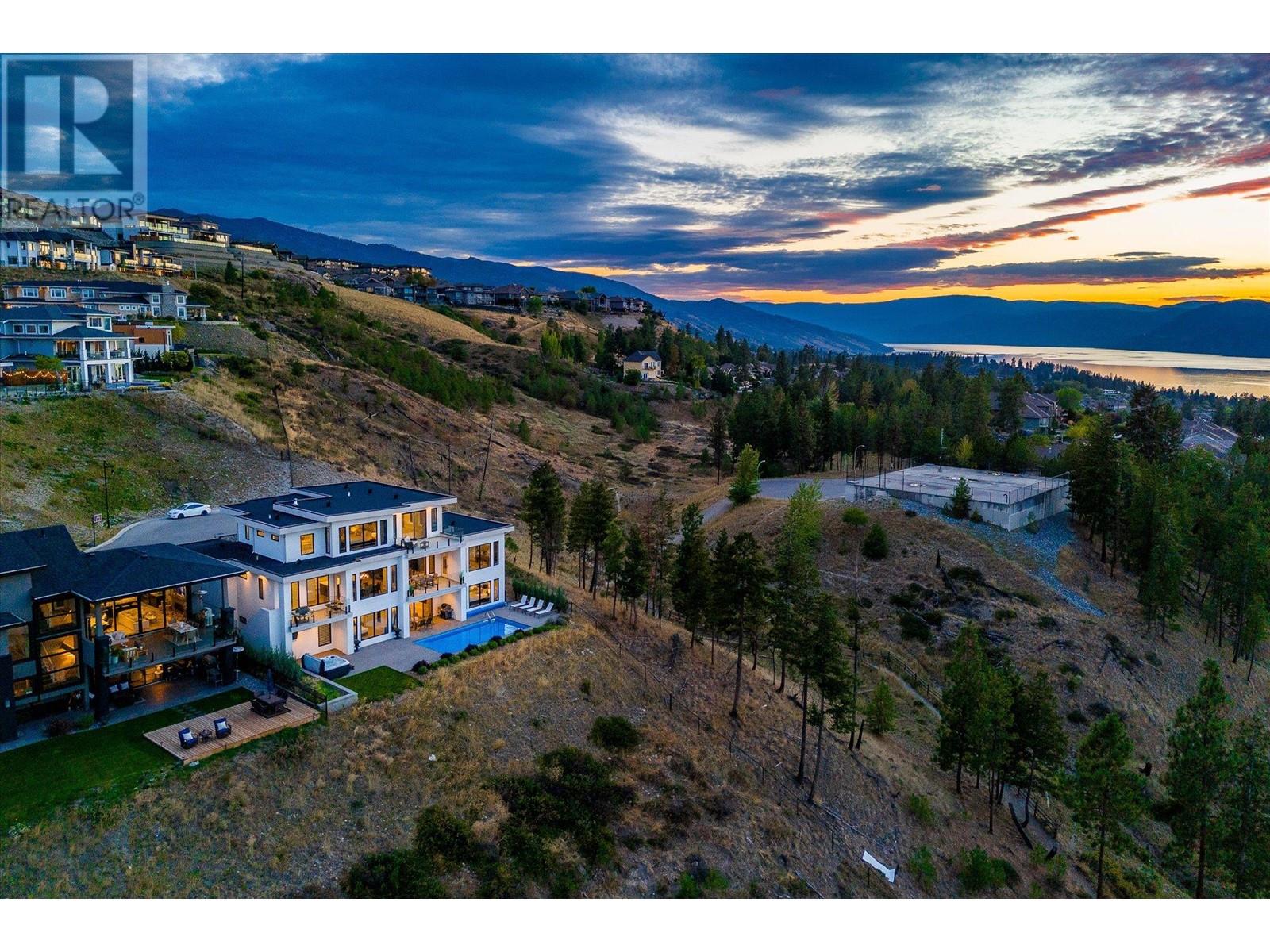 980 Ledgeview Court Kelowna