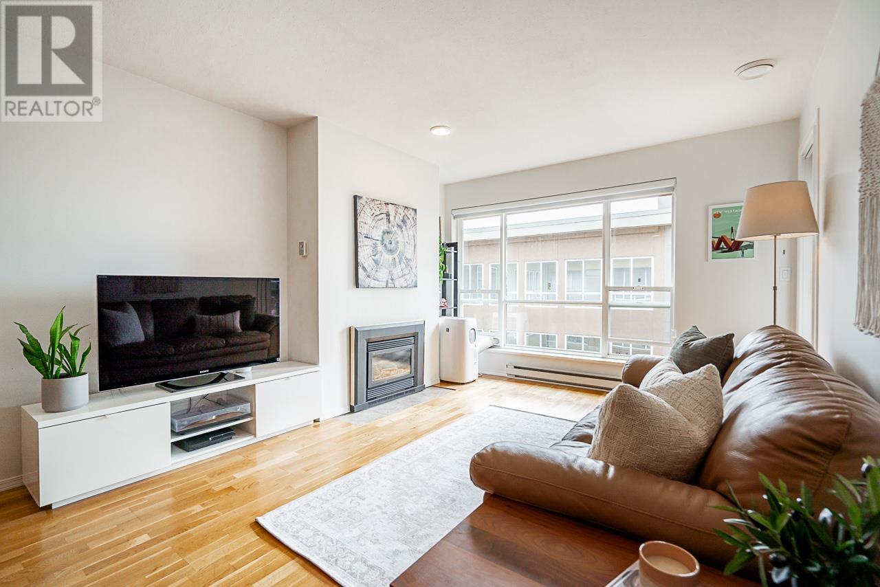 408 335 CARNARVON STREET, new westminster, British Columbia