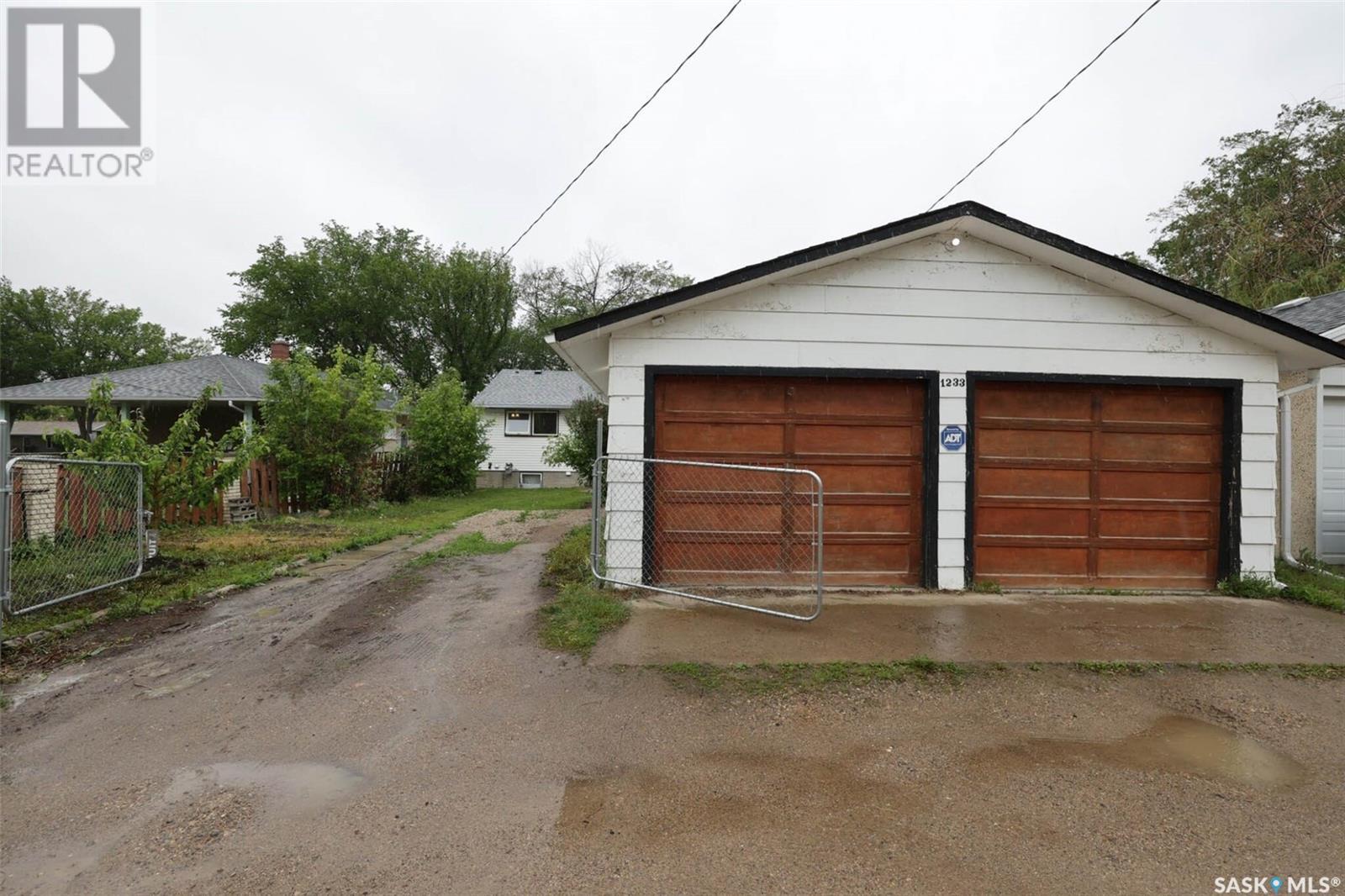 1233 Aberdeen Street, Regina, Saskatchewan  S4T 5K1 - Photo 29 - SK981337