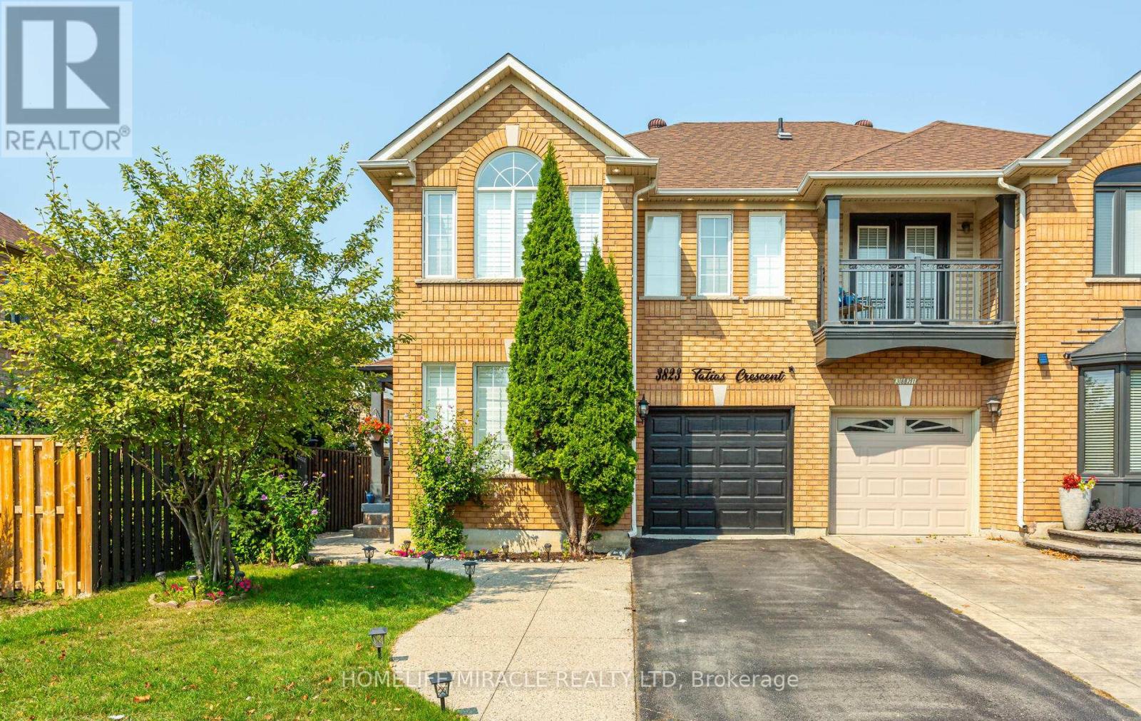 3823 Talias Crescent, Mississauga (Churchill Meadows), Ontario  L5M 6L5 - Photo 4 - W9356935