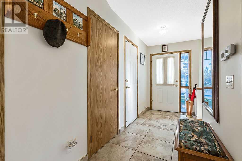 514 Marshall Rise Nw, High River, Alberta  T1V 1R2 - Photo 3 - A2165893