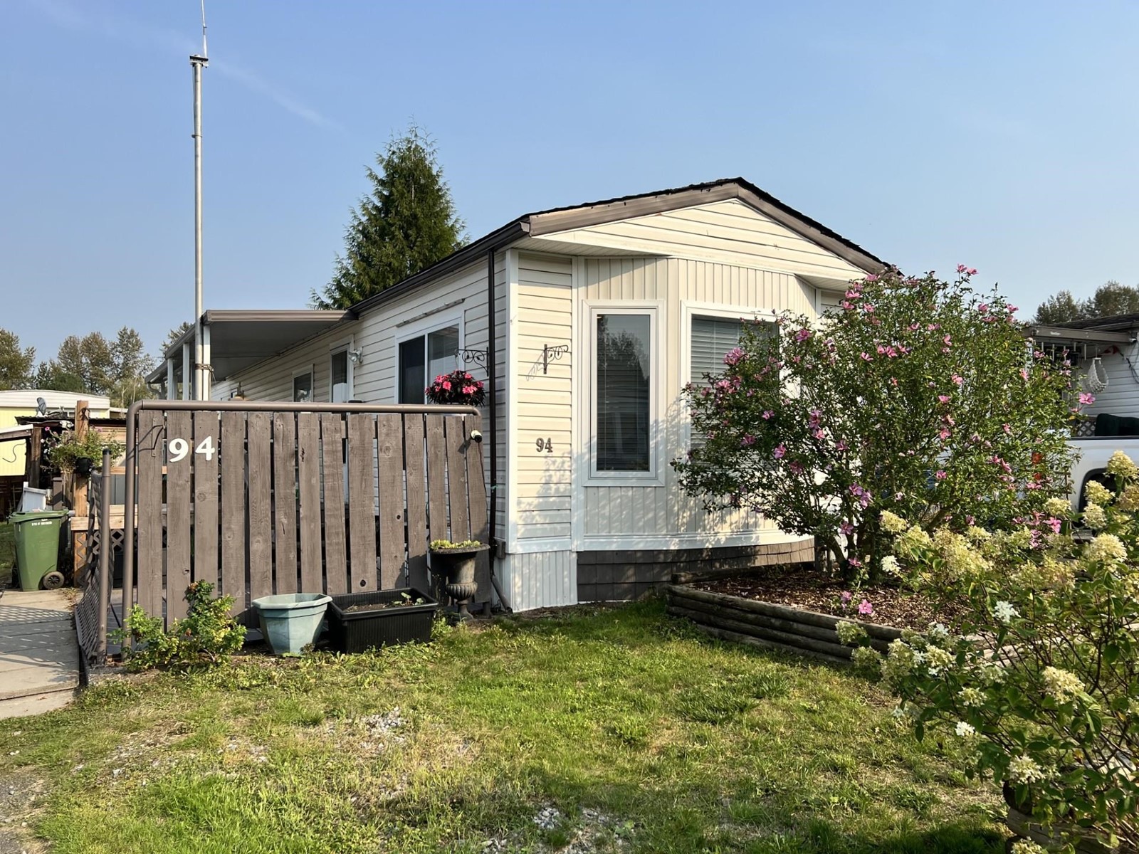 94 3300 Horn Street, Abbotsford, British Columbia  V2S 7Y6 - Photo 1 - R2922547