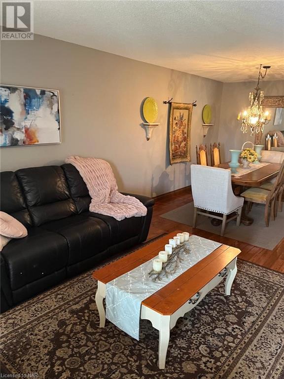 78 Ashburn CrescentVaughan (East Woodbridge), Ontario  L4L 1G9 - Photo 4 - N9413880